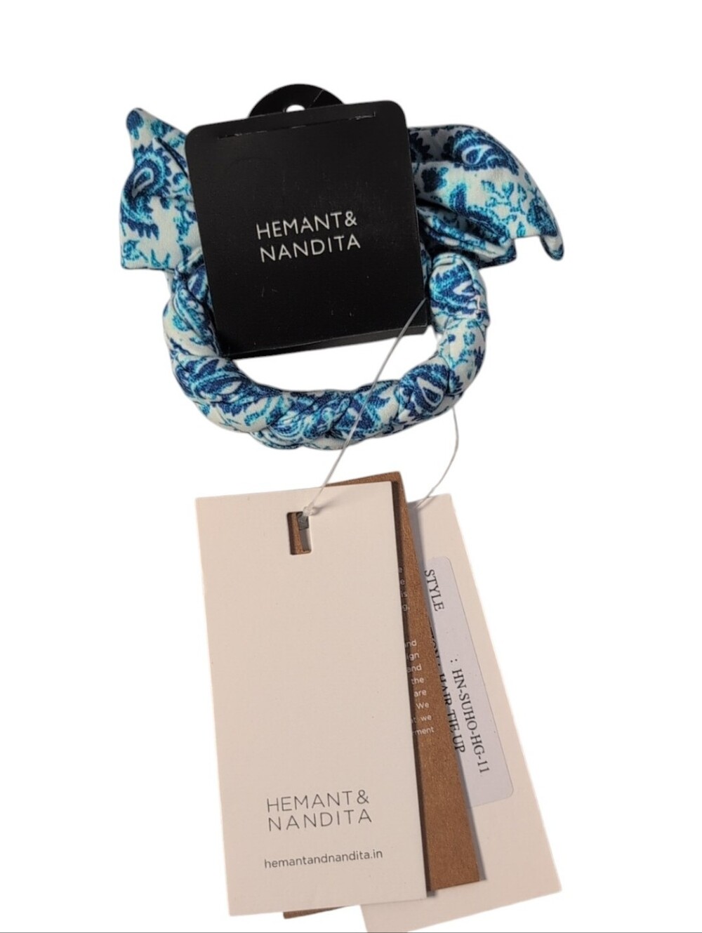 Hemant & Nandita Blue & White Paisley Floral Suho Braided Hair Tie Up Scrunchie